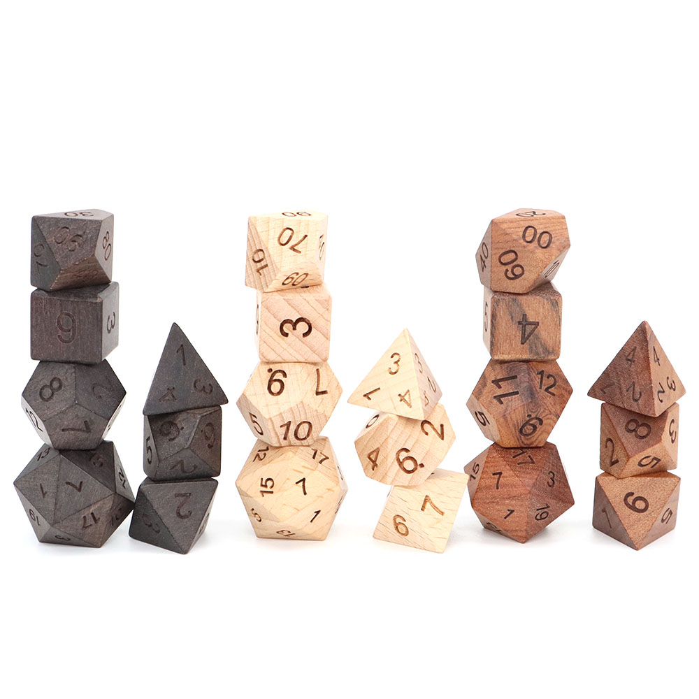 Juego de 7 dados de madera d4- - Board Game Roleplay reseña y precio